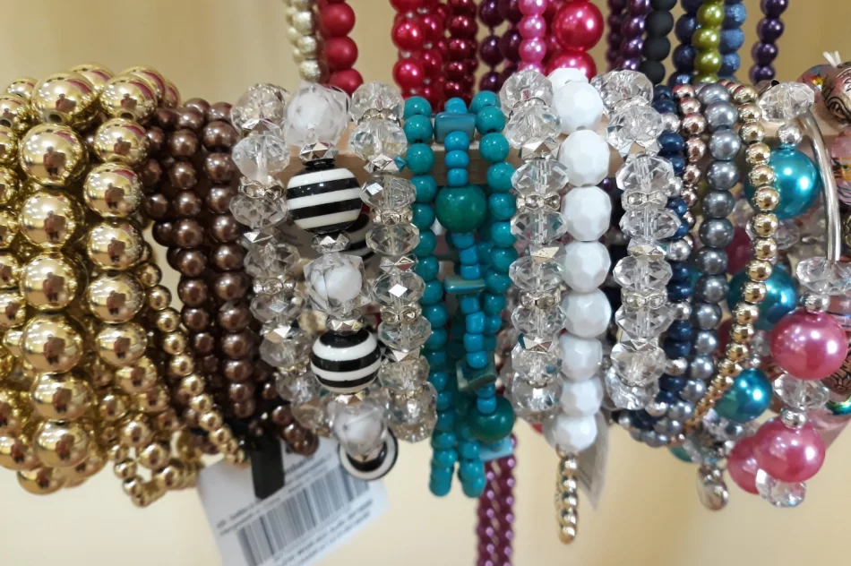 Kiermasz ręcznie wykonanych korali i bransoletek - zdjęcie 13