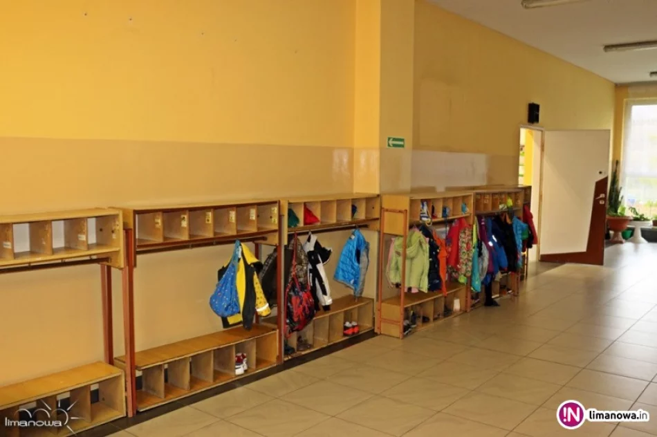 Od środy przedszkolaki mają zajęcia w szkole. Przeprowadzka 'sprawna i bezproblemowa' - zdjęcie 4