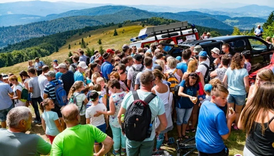 11,5 tys. turystów przemierzyło 225 km beskidzkich szlaków - zdjęcie 1