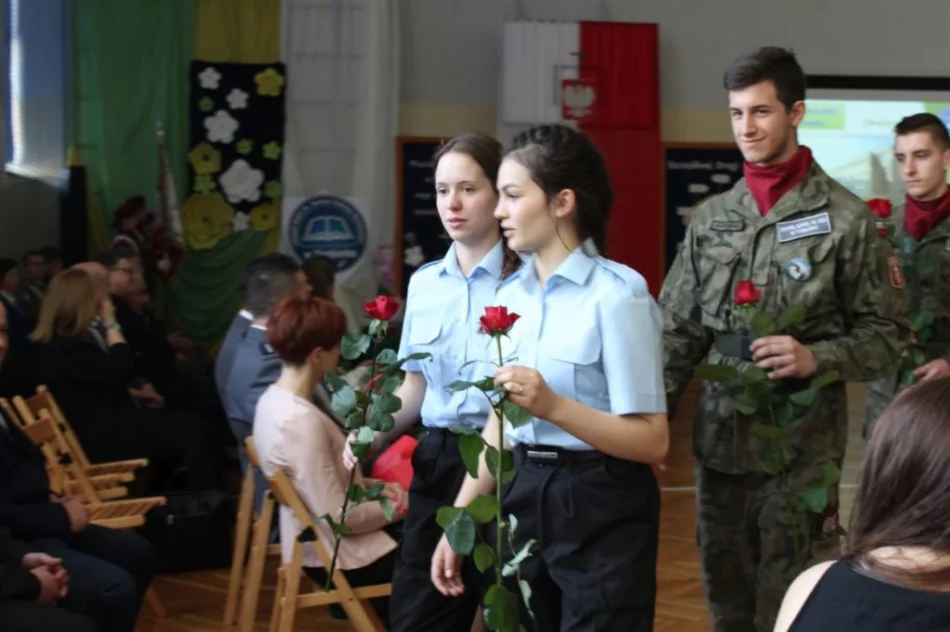 Obchodzili jubileusz 70-lecia szkoły - zdjęcie 6