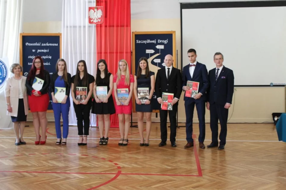 Obchodzili jubileusz 70-lecia szkoły - zdjęcie 12