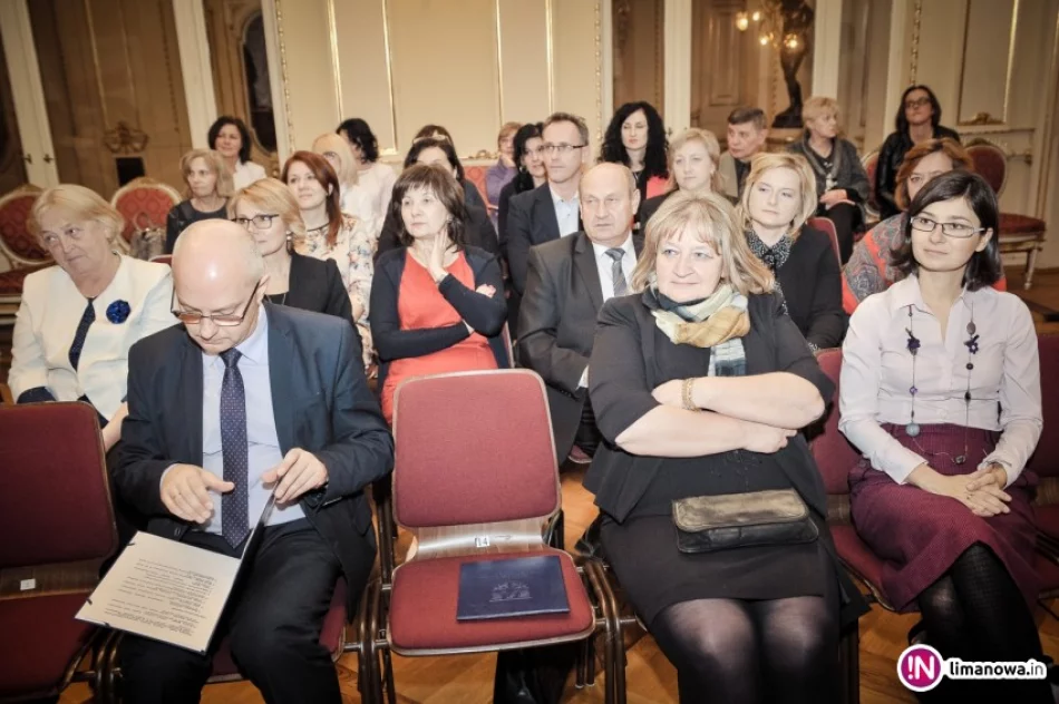 Wyjątkowi nauczyciele wyróżnieni - zdjęcie 2