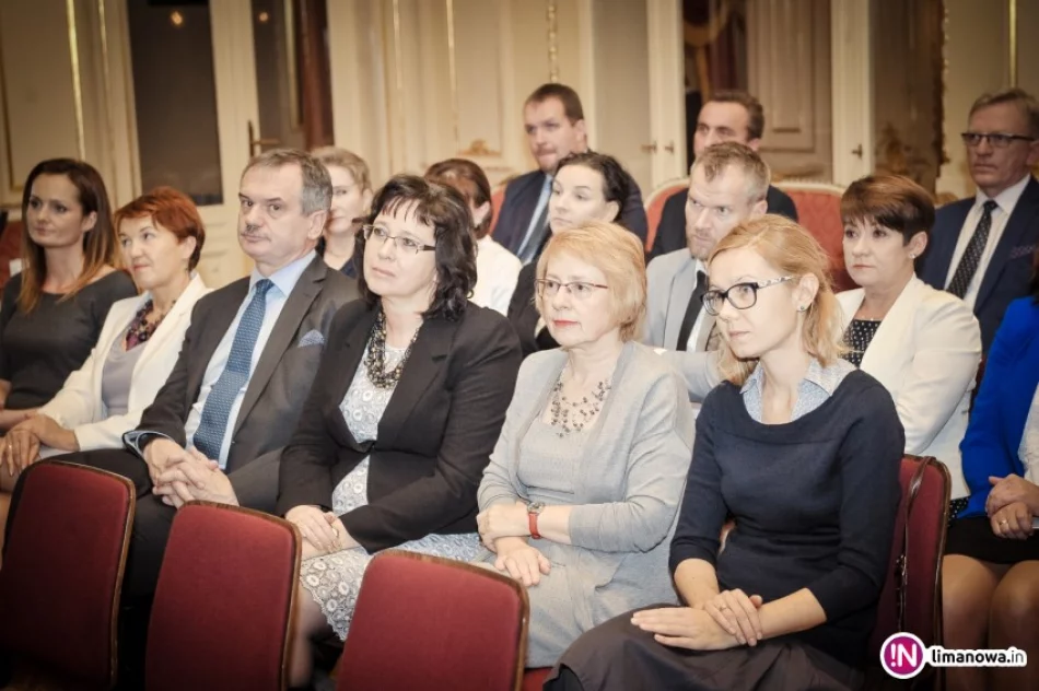 Wyjątkowi nauczyciele wyróżnieni - zdjęcie 3