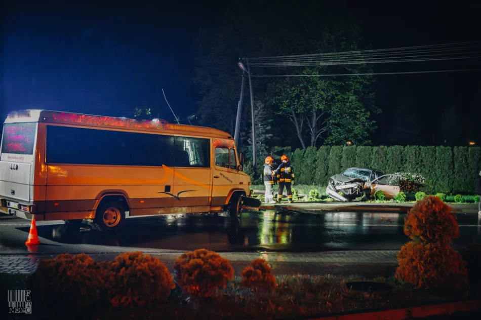 Kierowca busa ukarany mandatem - zdjęcie 3