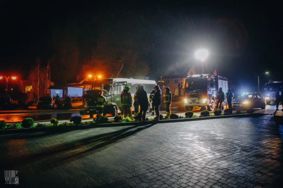 Kierowca busa ukarany mandatem - zdjęcie 9