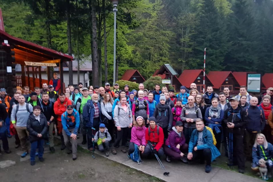 Ponad 100 piechurów uczestniczyło w VIII Tourze Mszana Dolna - zdjęcie 2