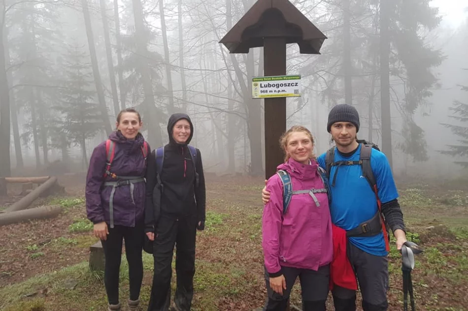 Ponad 100 piechurów uczestniczyło w VIII Tourze Mszana Dolna - zdjęcie 5