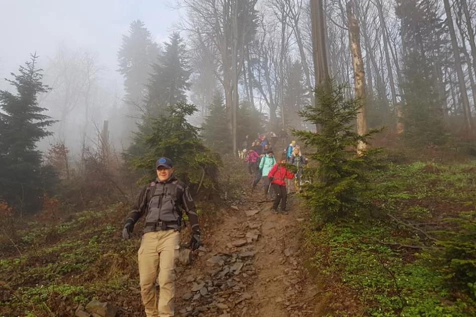 Ponad 100 piechurów uczestniczyło w VIII Tourze Mszana Dolna - zdjęcie 6