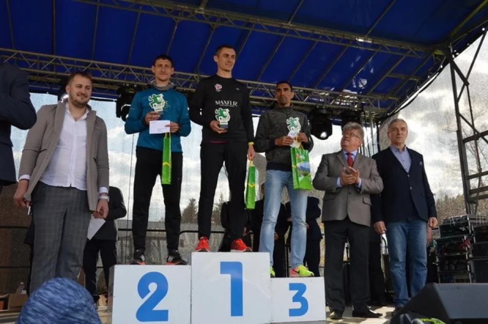 8 Bieg Ziemi Limanowskiej w mistrzowskiej obsadzie i z rekordami - zdjęcie 13