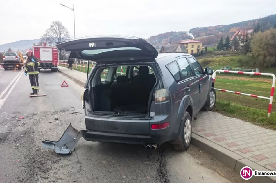 Kolizja dwóch aut na skrzyżowaniu - zdjęcie 3