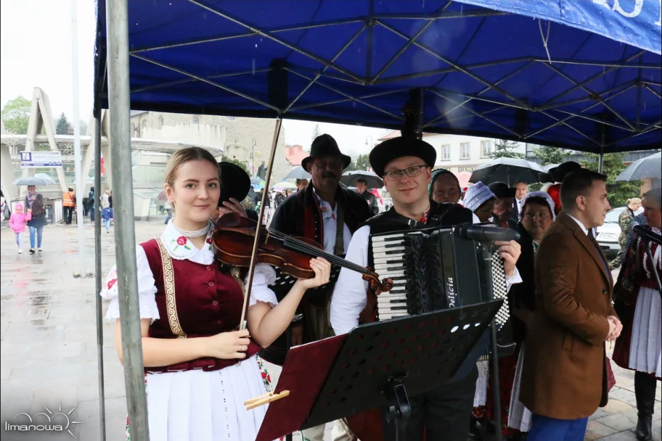 KULINARNE BOGACTWO POGRANICZA NA LIMANOWSKIM RYNKU - zdjęcie 7