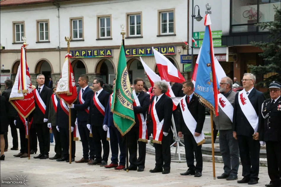 Limanowianie uczcili 228. rocznicę uchwalenia Konstytucji 3 Maja - zdjęcie 20