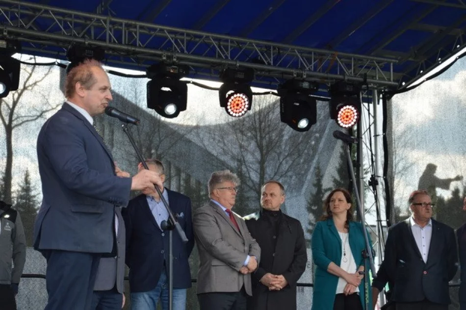 8 Bieg Ziemi Limanowskiej w mistrzowskiej obsadzie i z rekordami - zdjęcie 14