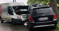 Zderzenie dostawczego Forda z Mercedesem - zdjęcie 2