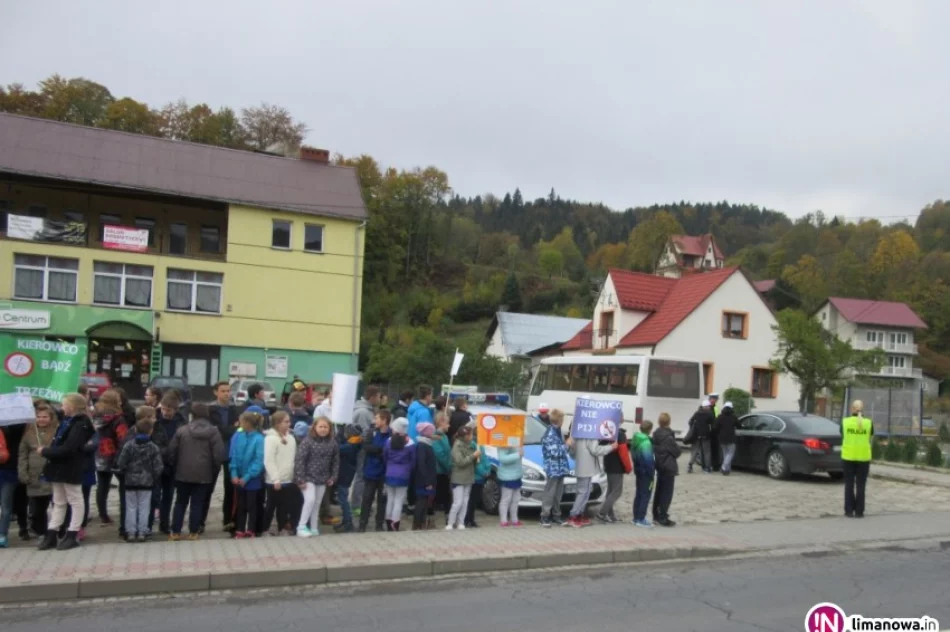 Szkolna profilaktyka uzależnień: wyszli na ulice i apelowali do kierowców - zdjęcie 3
