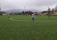 Piłkarski weekend. Transmisja z meczu na szczycie Unia - Limanovia. - zdjęcie główne