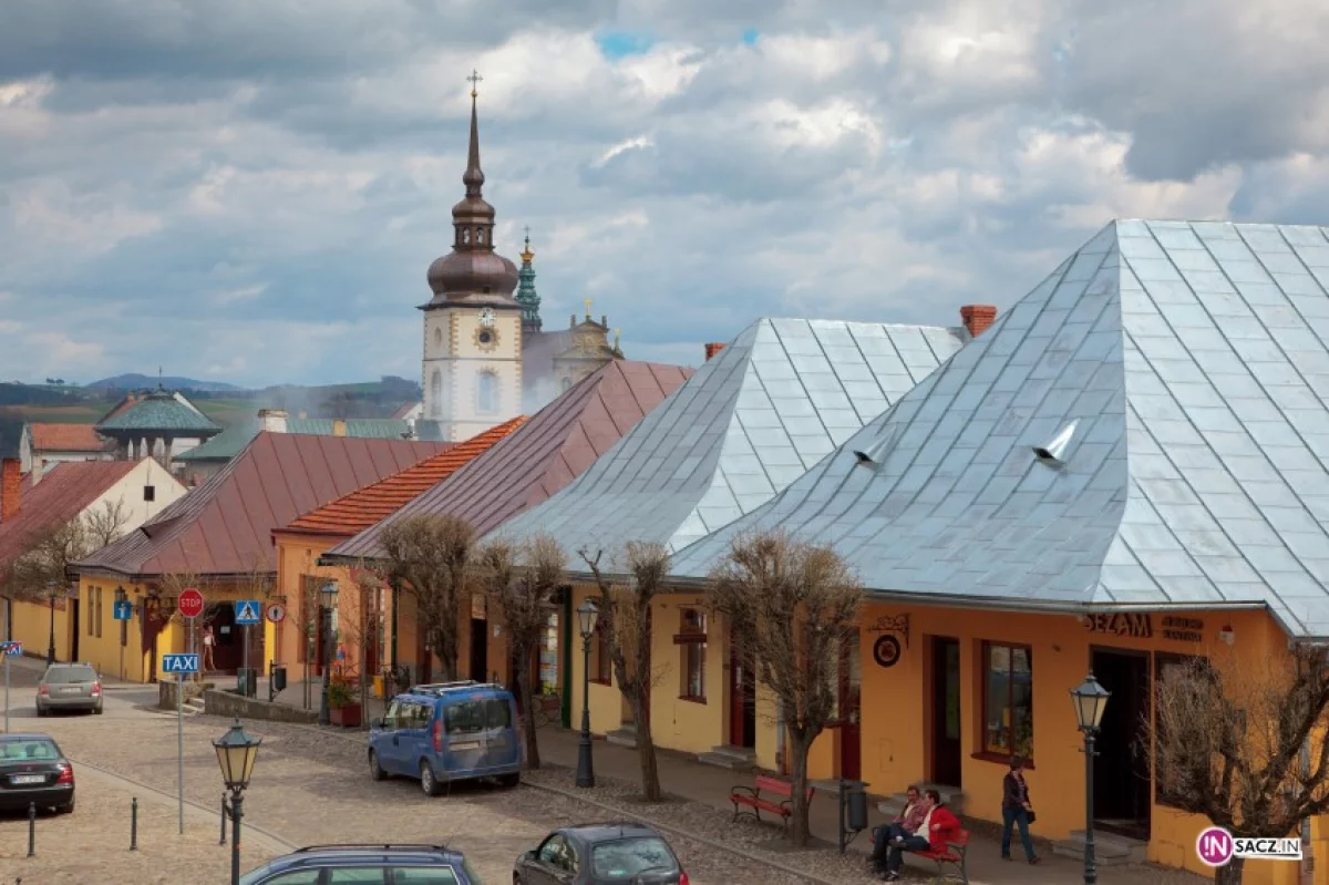 Starosądeczanie zadecydowali: chcą kamer i wiat przystankowych w Barcicach