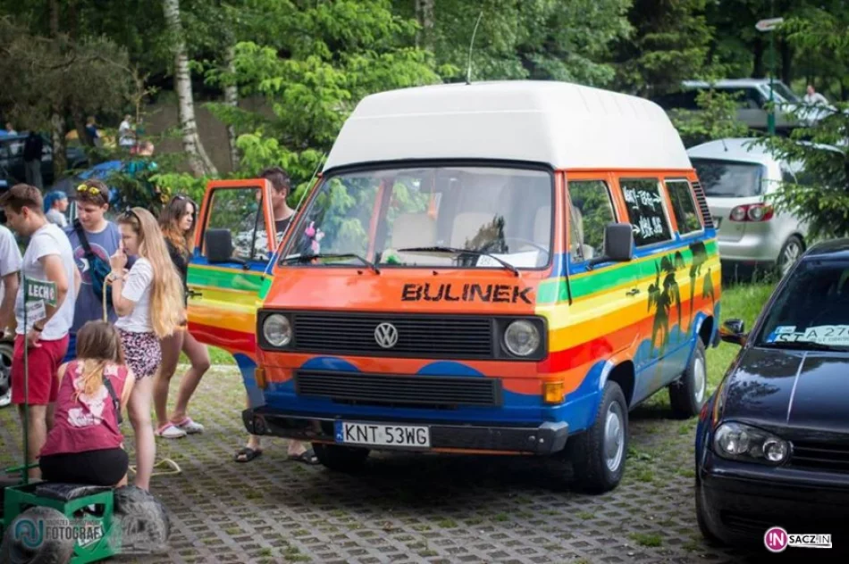 Miłość kobiety do samochodu - zdjęcie 2