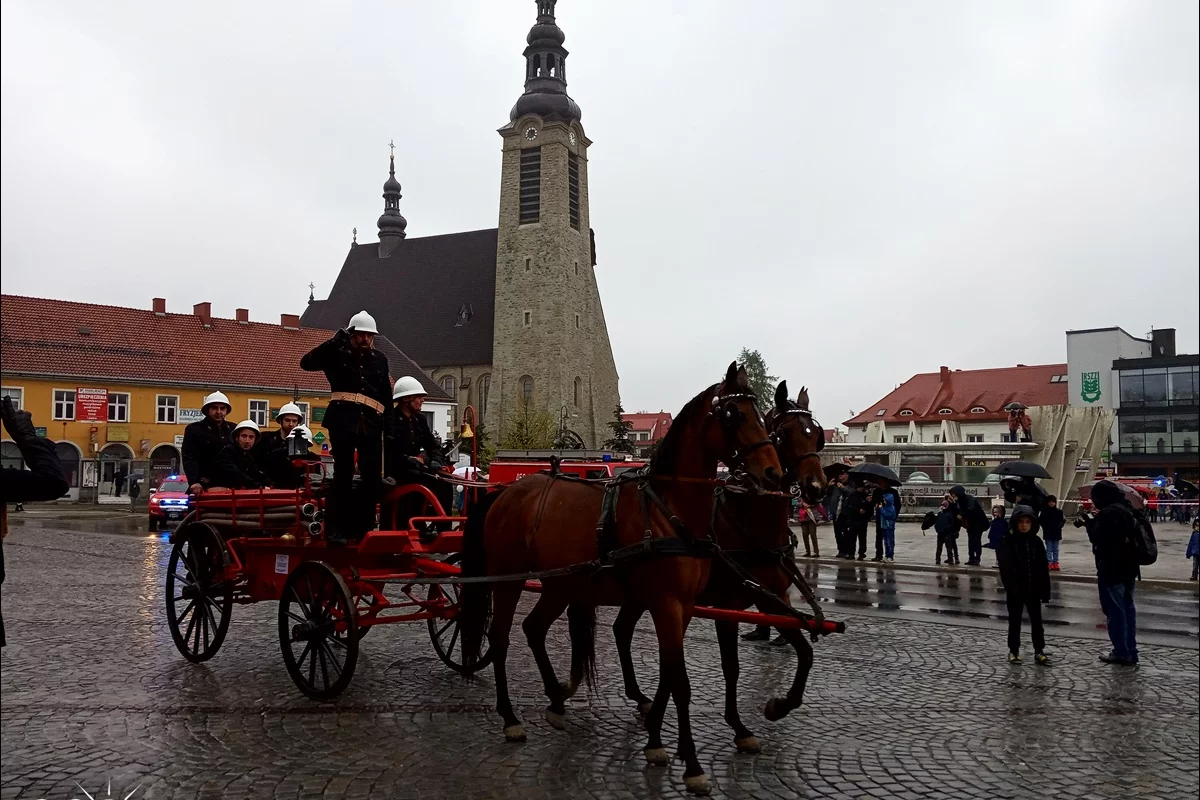 Rekonstrukcja historycznej akcji gaśniczej na limanowskim rynku oraz zawodów strażackich w Limanowej