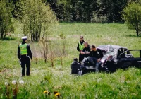 18-latek stracił panowanie nad pojazdem, do szpitala trafił 20-latek - zdjęcie główne