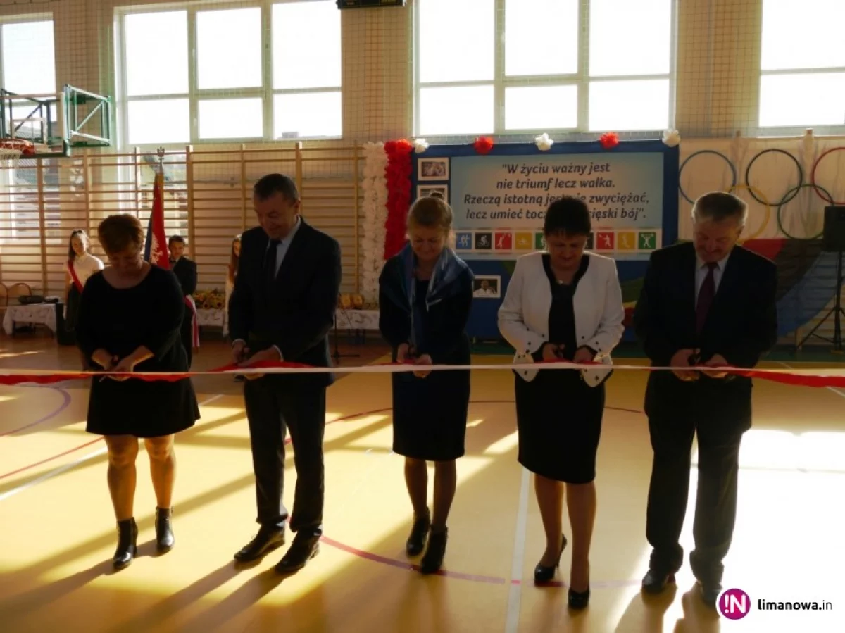 Uroczyste otwarcie nowej sali gimnastycznej szkoły