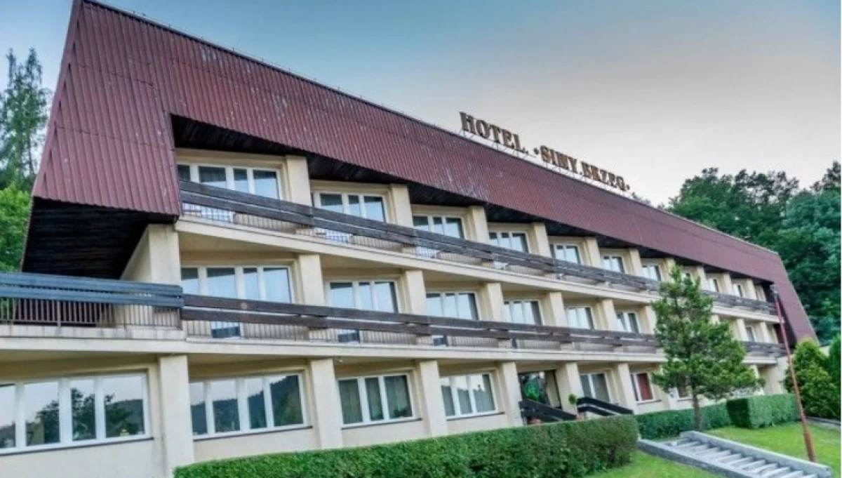 Pieniędzy z Polskiego Ładu nie starczy na dawny hotel