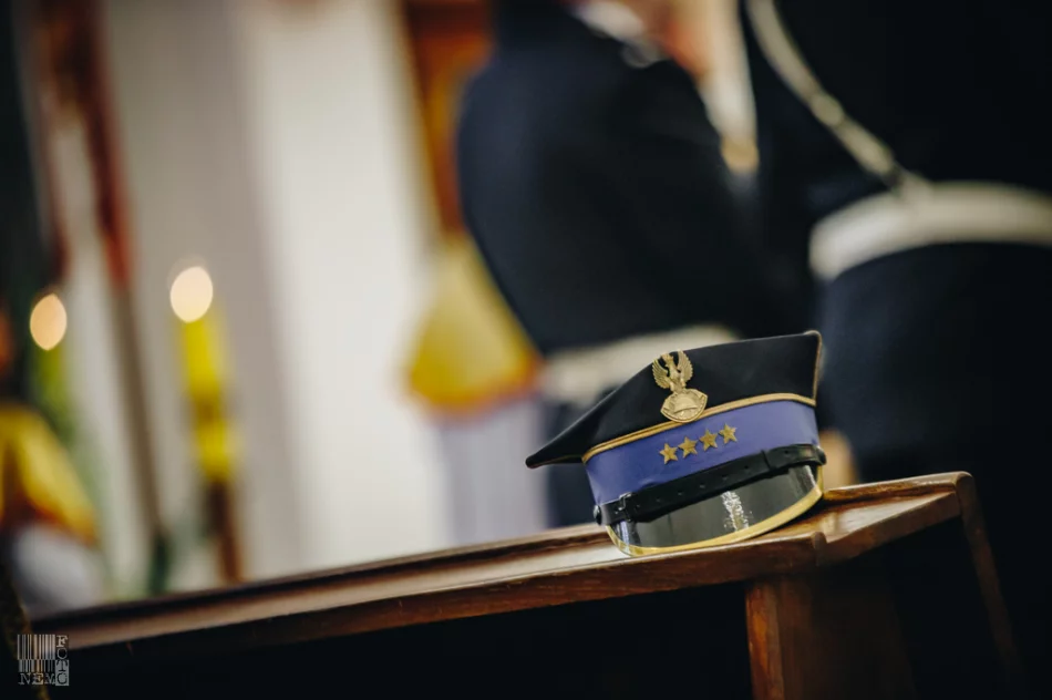 Uroczyste przekazanie wozu strażackiego dla OSP w Słopnicach Górnych - zdjęcie 19