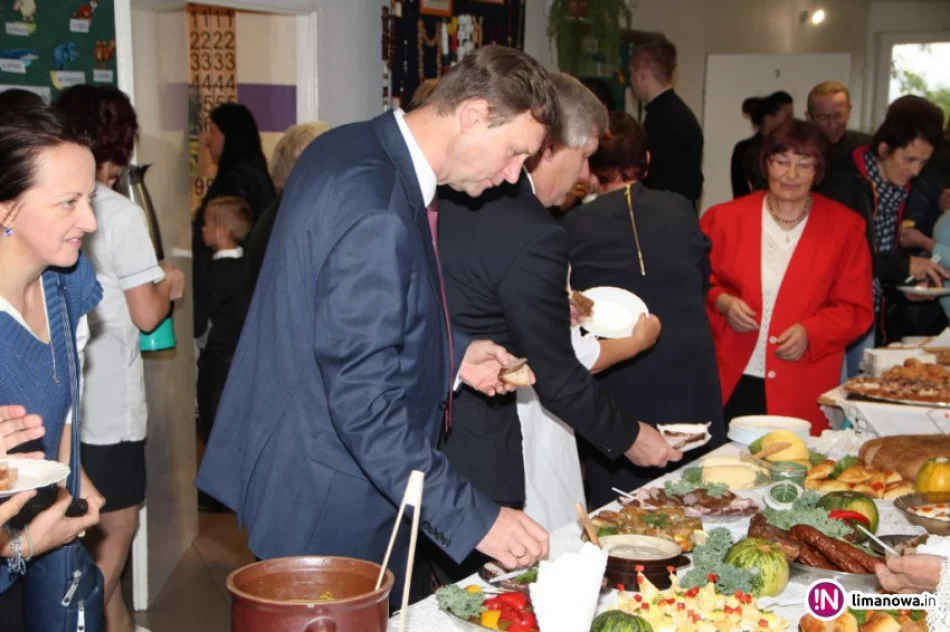 Szkoła przez lata nie mogła używać imienia Królowej Korony Polskiej - zdjęcie 2