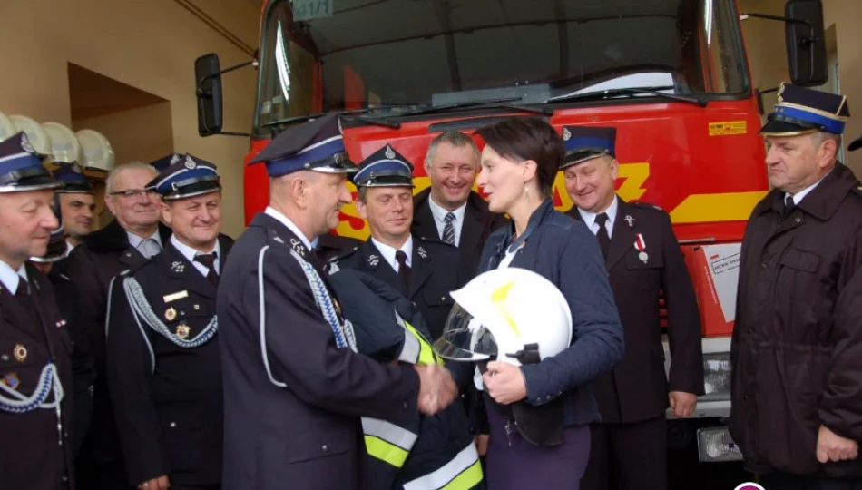 Nowe mundury dla strażaków-ochotników - zdjęcie 1