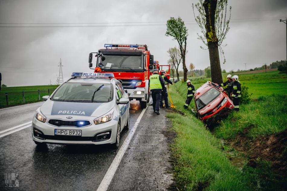 Policja szuka kierowcy, który przyczynił się do dachowania innego pojazdu - zdjęcie 6