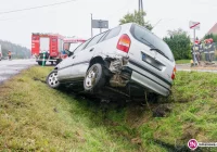Zderzenie dwóch aut na skrzyżowaniu. Kobieta w ciąży trafiła do szpitala - zdjęcie główne