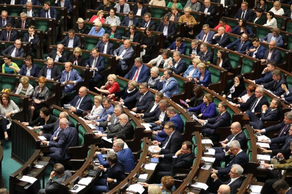 Sejm przyjął nowelizację, która zaostrza kary m.in. za pedofilię - zdjęcie 3