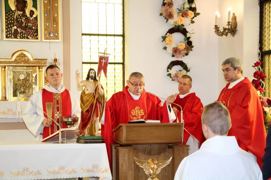 Nadanie Sztandaru Szkole w Rupniowie oraz rozstrzygnięcie Konkursu Wiedzy o Patronie - zdjęcie 7