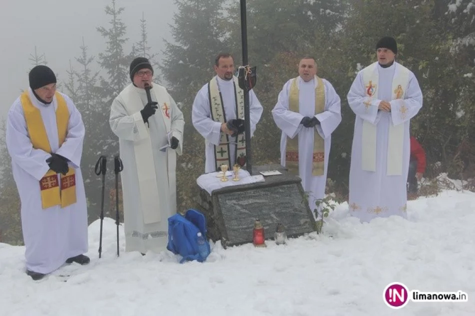 Spotkali się na szczycie by odmówić różaniec - zdjęcie 2