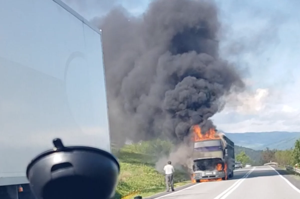 Pożar ciężarówki na DK 28