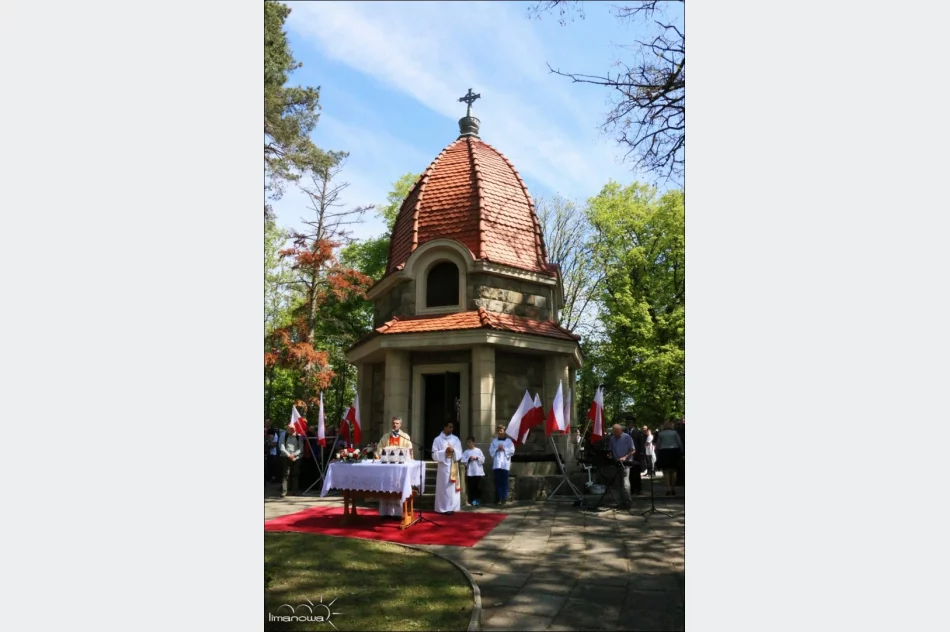  UROCZYSTOŚĆ NA JABŁONIECKIM CMENTARZU - zdjęcie 8