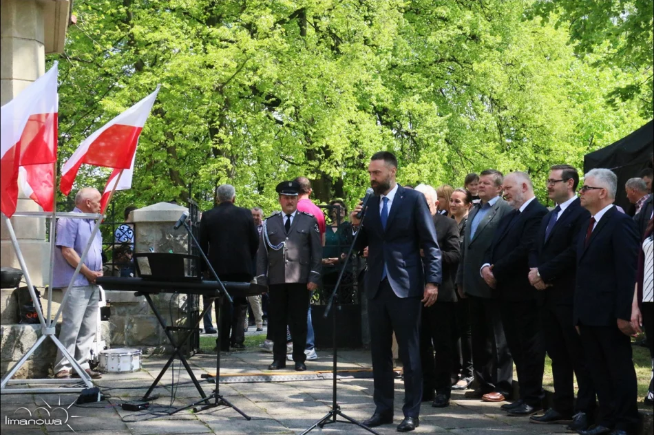  UROCZYSTOŚĆ NA JABŁONIECKIM CMENTARZU - zdjęcie 12
