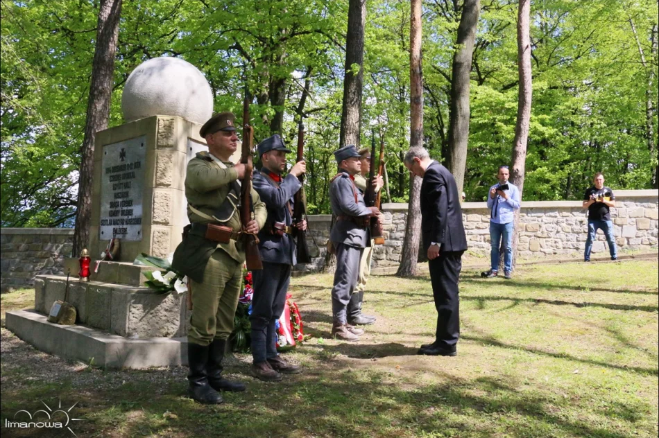  UROCZYSTOŚĆ NA JABŁONIECKIM CMENTARZU - zdjęcie 19