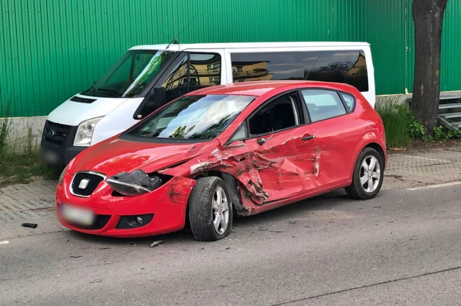 Zderzenie z udziałem trzech samochodów - zdjęcie 3