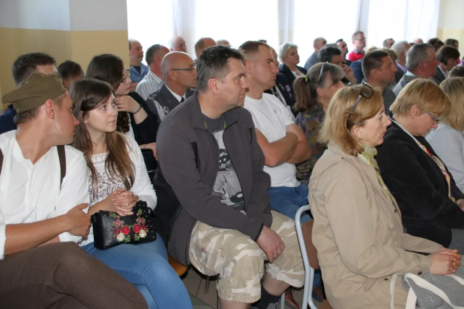 Otwarto Izbę Pamięci 1 Pułku Strzelców Podhalańskich AK w Słopnicach - zdjęcie 7