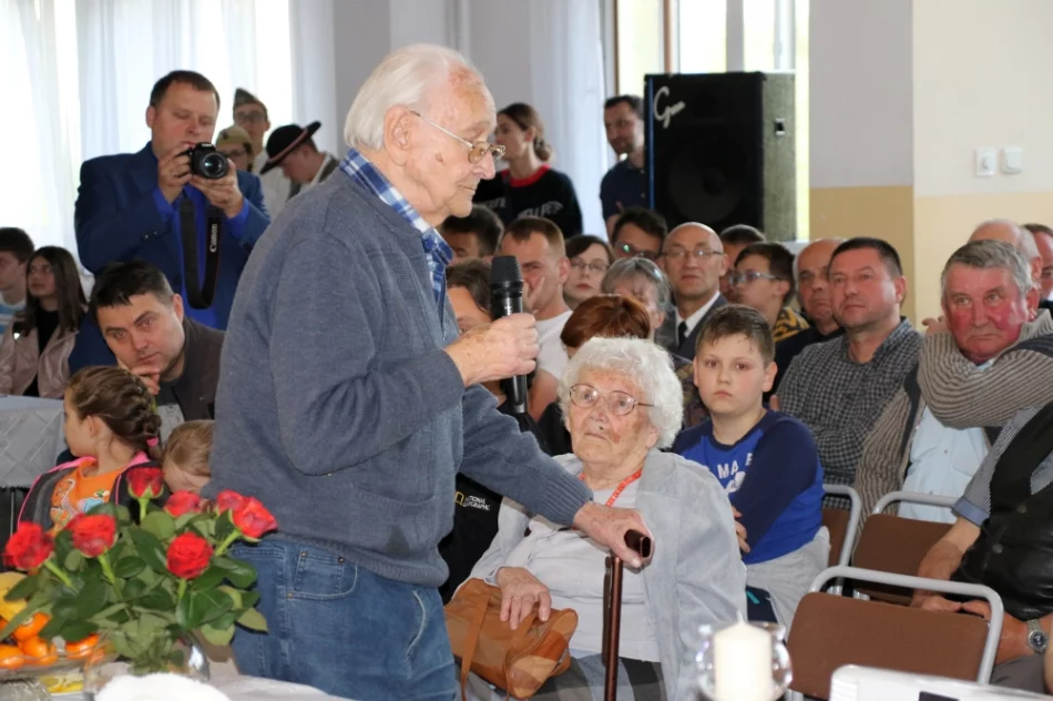 Otwarto Izbę Pamięci 1 Pułku Strzelców Podhalańskich AK w Słopnicach - zdjęcie 10