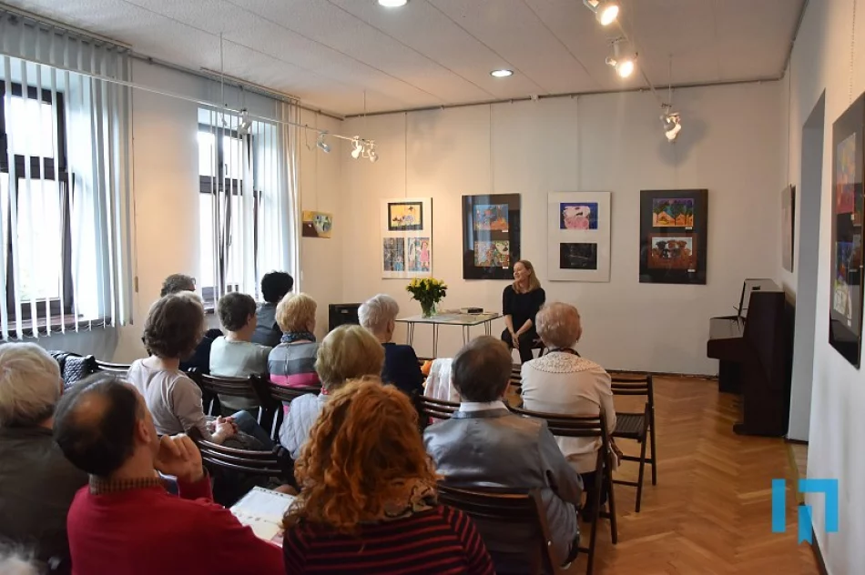 Agata Kołakowska w limanowskiej bibliotece - zdjęcie 4