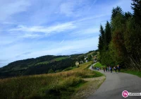 Wędrowali po górach i wspominali patrona szkół - zdjęcie główne