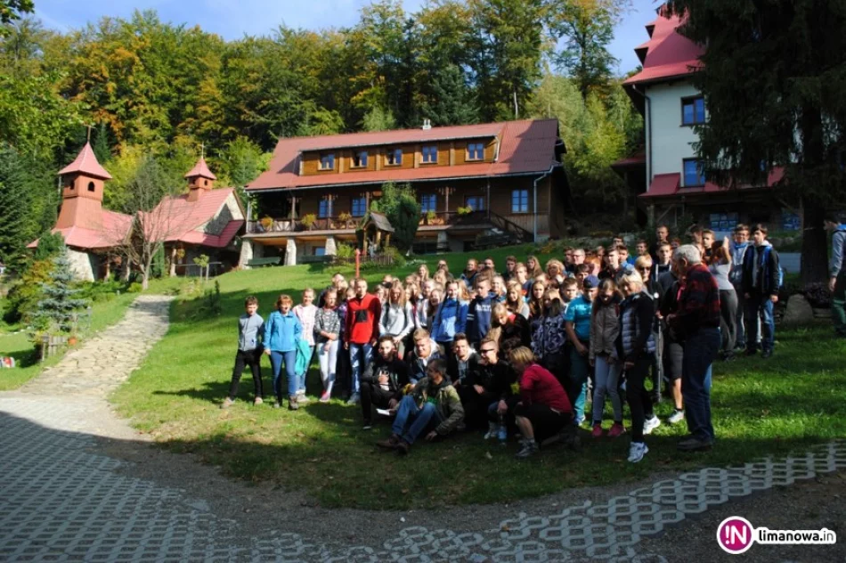 Wędrowali po górach i wspominali patrona szkół - zdjęcie 3