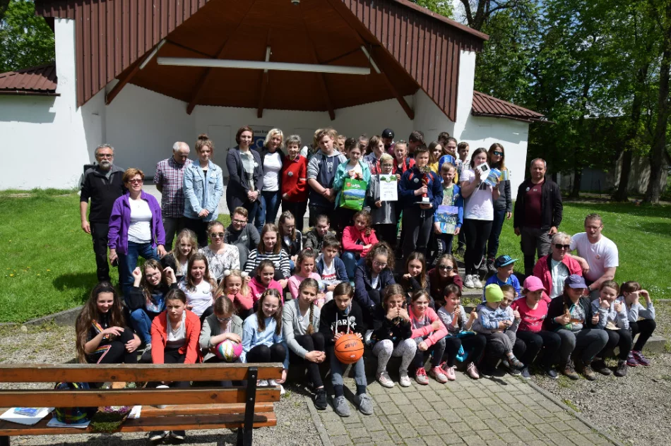 6 szkolnych drużyn wzięło udział w dorocznym rajdzie turystycznym - zdjęcie 9