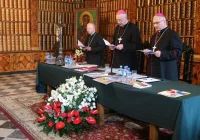 Biskupi zachęcają do głosowania w niedzielnych wyborach - zdjęcie główne