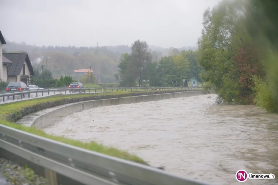 Interwencje straży. Pogotowie przeciwpowodziowe w całym powiecie - zdjęcie 4