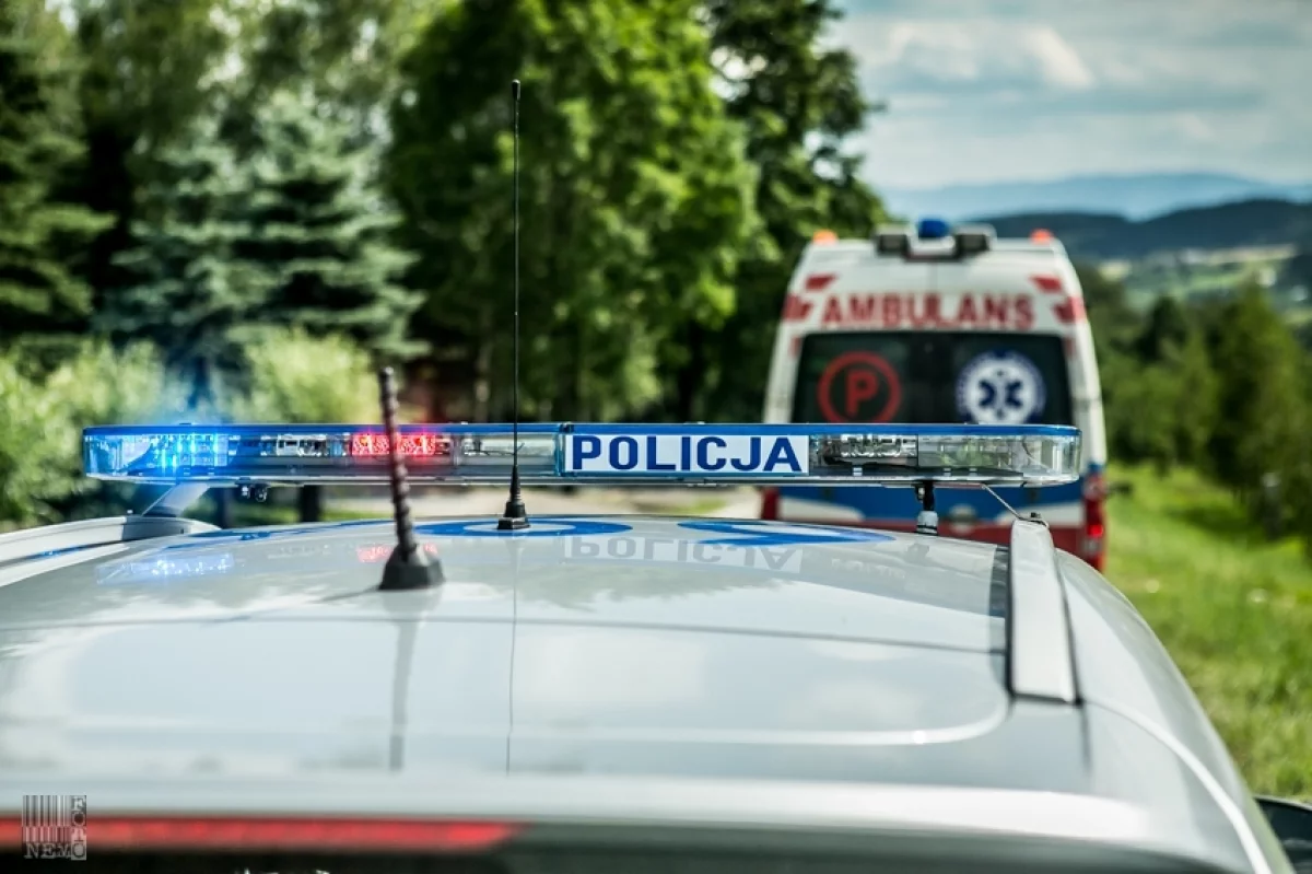 Zderzenie trzech samochodów na drodze Limanowa-Nowy Sącz