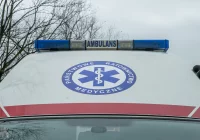 Podejrzewano, że raził go piorun. 62-latek źle się poczuł, bo miał 2,6 promila w organizmie - zdjęcie główne