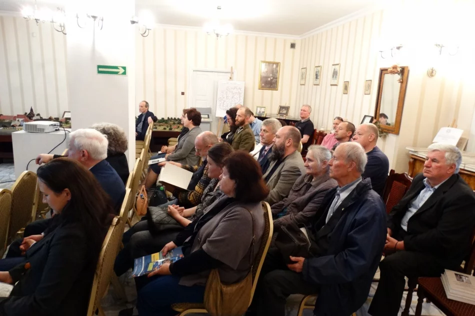 Duch Josefa Rotha w limanowskim muzeum - zdjęcie 19